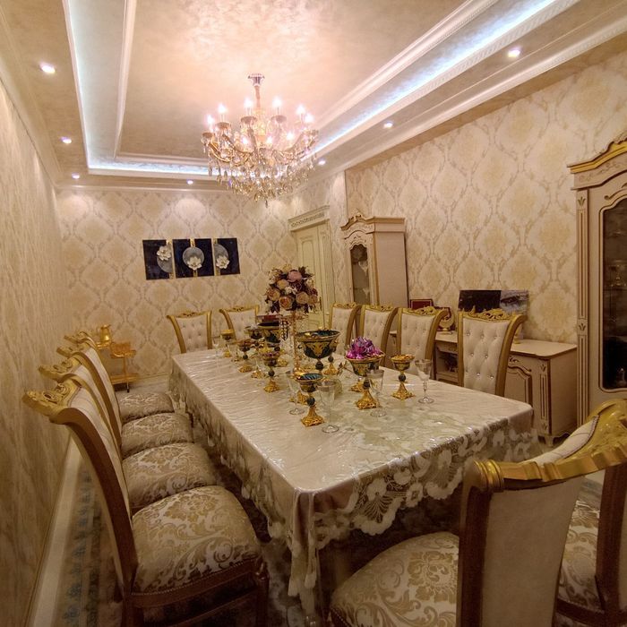 Замона тойхона ропарасида
Массив Кизгалток 1-дом
2-подез 15Кв
3-етажли