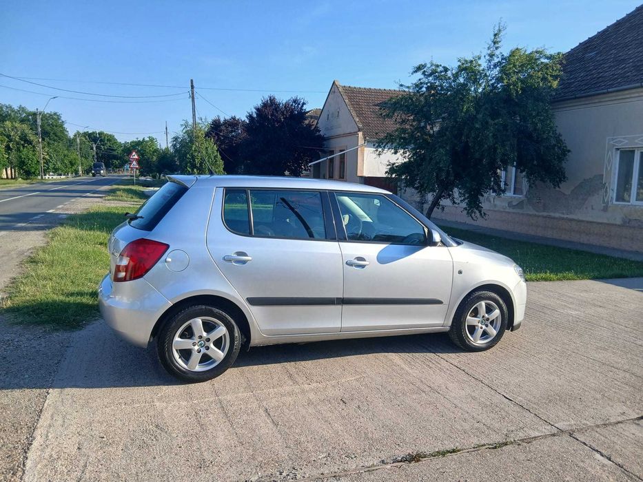 SKODA Fabia 2008 — imagine 3