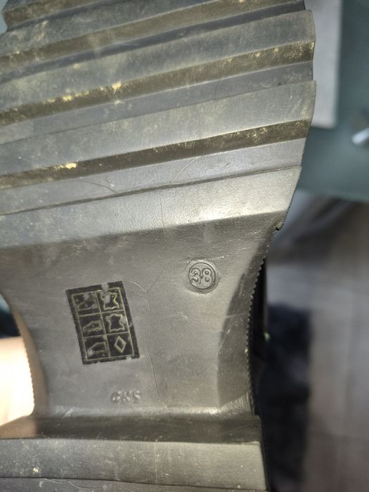 Bocanci Louis Vuitton piele naturala