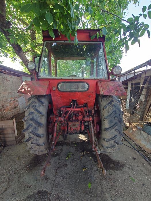 Vând tractor U650