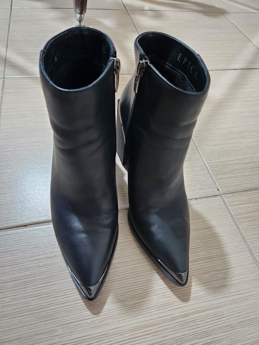 Bună ziua! Vând ghete piele