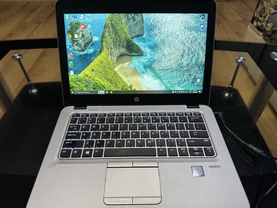 Продавам лаптоп HP (Bang & Olufsen)