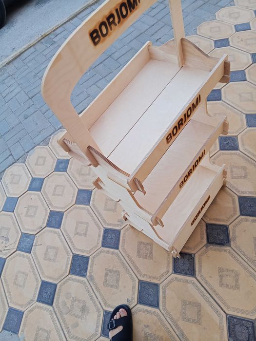 Полка для Боржоми материал дерево качественный