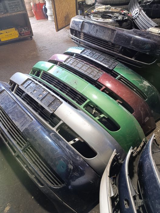 Бампера передние на Ауди А4В5 до рестайлинг