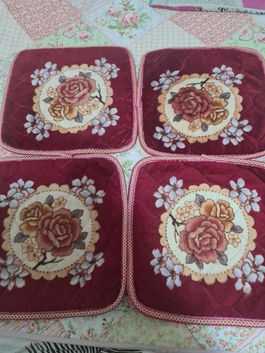 Продам для стула подушка