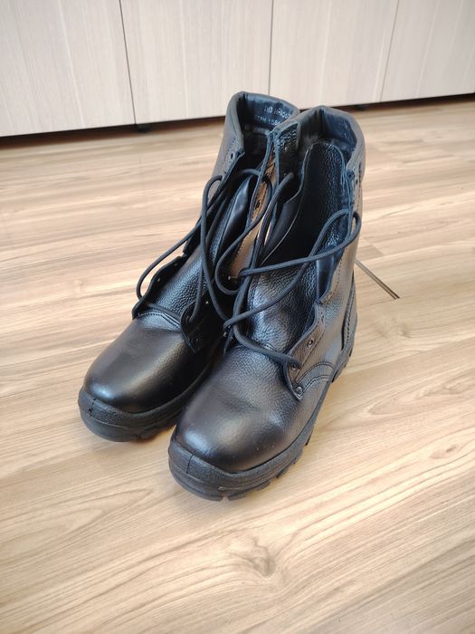 Продам берцы зима р.41