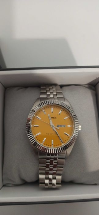 Часовник Timex Waterbury