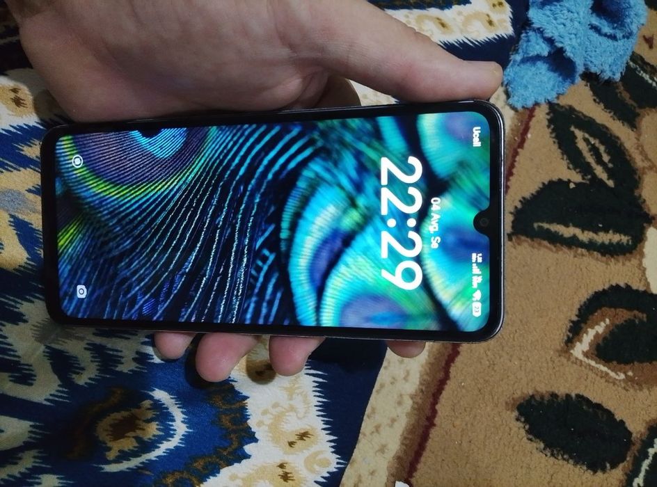 Sotiladi srochno ideal xamma joyi radnoy telefon