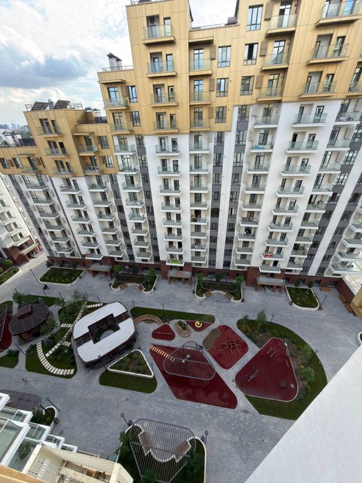 Продается 2х комнатная новостройка голден хаус в центре
