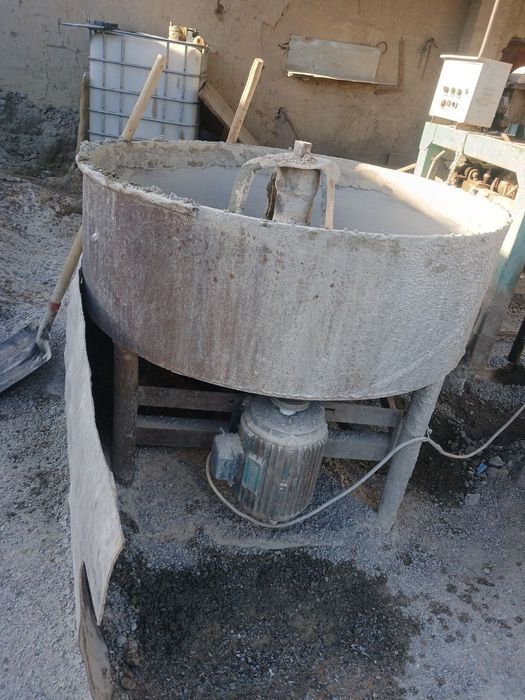 Ишлаб чикариши идиал 100 дан ортик поддон бор