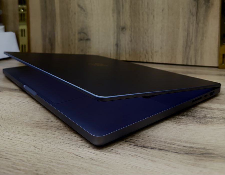Macbook M1 Max 16inch 32/512GB 97% ёмкость