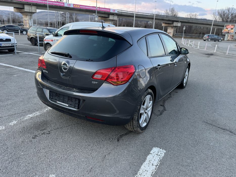 Vand Opel Astra J 1.7 CDTI 2011
