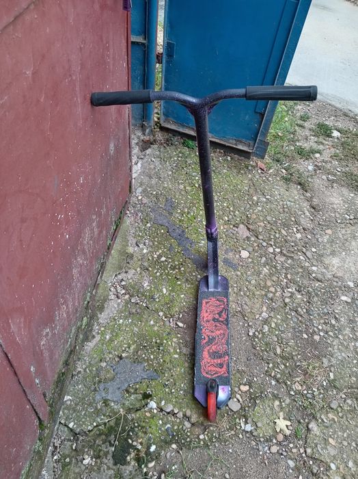 Vand trotineta freestyle custum nouă
