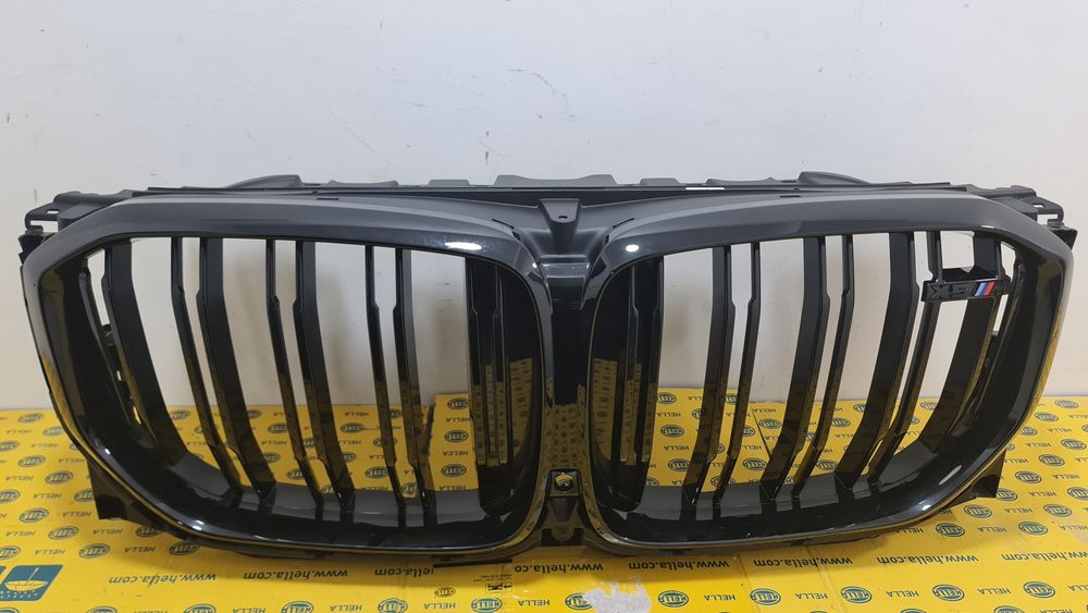 Grila masca radiator trager deflector aer BMW X5M F95