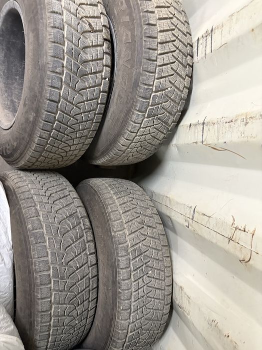 Комплект зимней резины 245/70R16