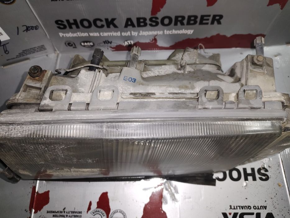 Оригинальные фары от Мерседеса W201.