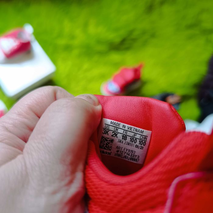 Маратонки Adidas