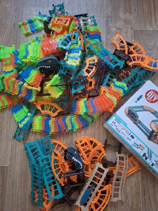 Продам дино трек