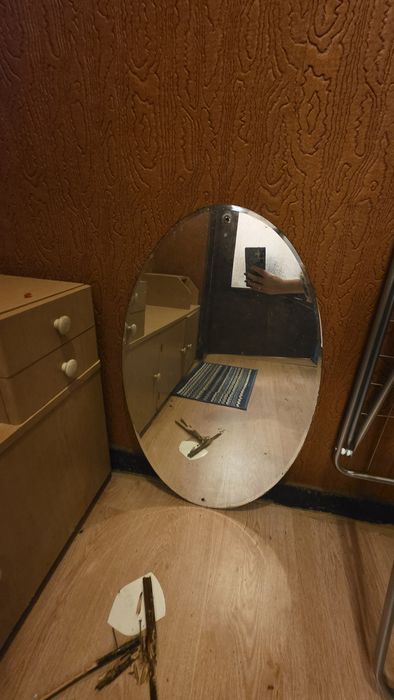 Подарявам мебели