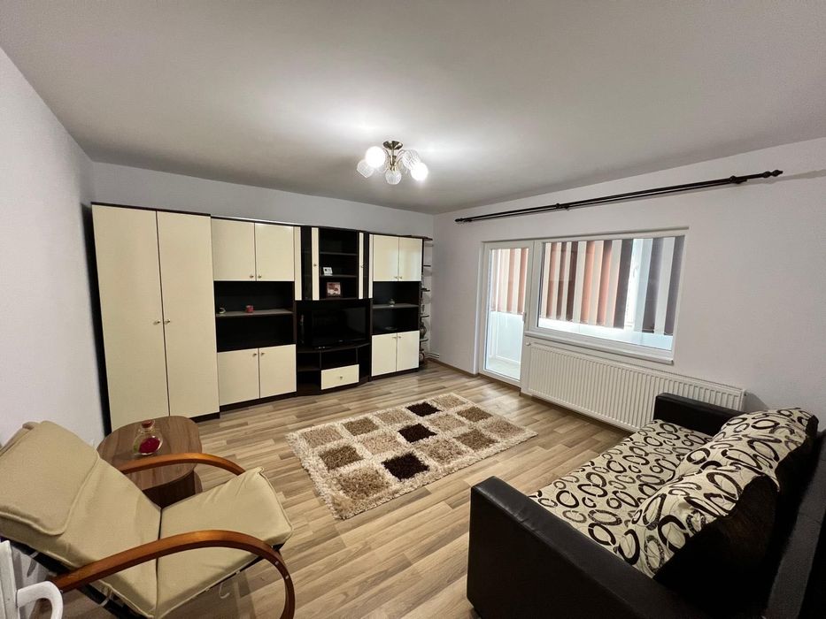 De inchiriat apartament 3 camere, renovat,utilat,zona 6 Vanatori