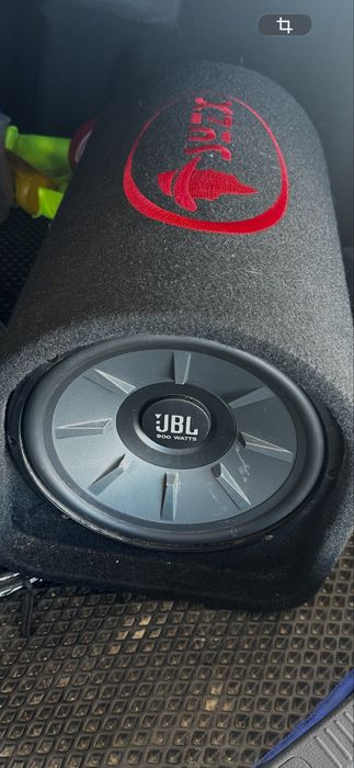 Продам саббуфер jbl