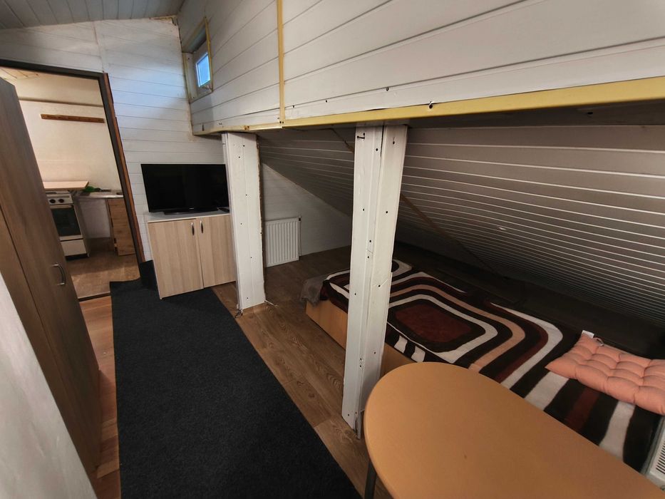 Garsonieră la Casă | Mansardă | 145 EUR | Intrare Separată | Zonă liniștită
