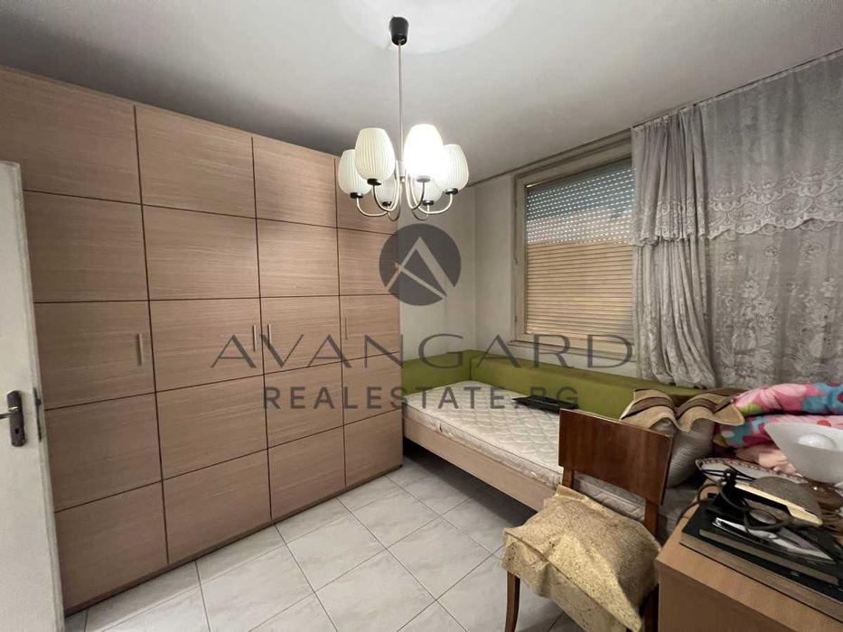 Продава се Тристаен апартамент в Пловдив, Център - 106 кв.м за 2548 €/кв.м - Снимка #8