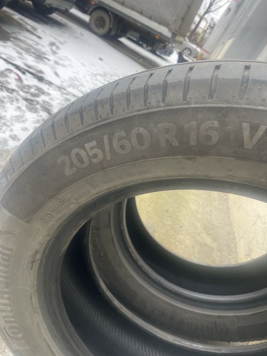 2 cauciucuri de vara Continental 205/60 R 16