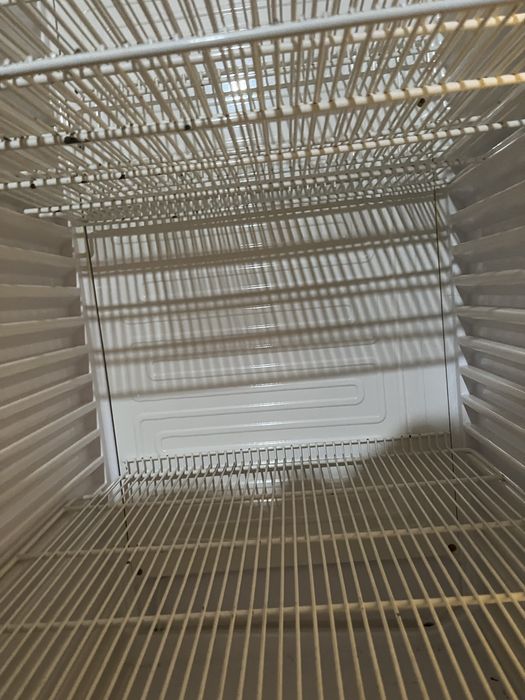 Холодильник-витрина