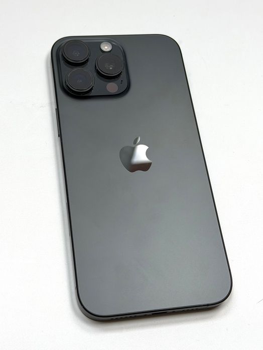 НОВ! Apple iPhone 16 Pro Max Black Titanium 256ГБ