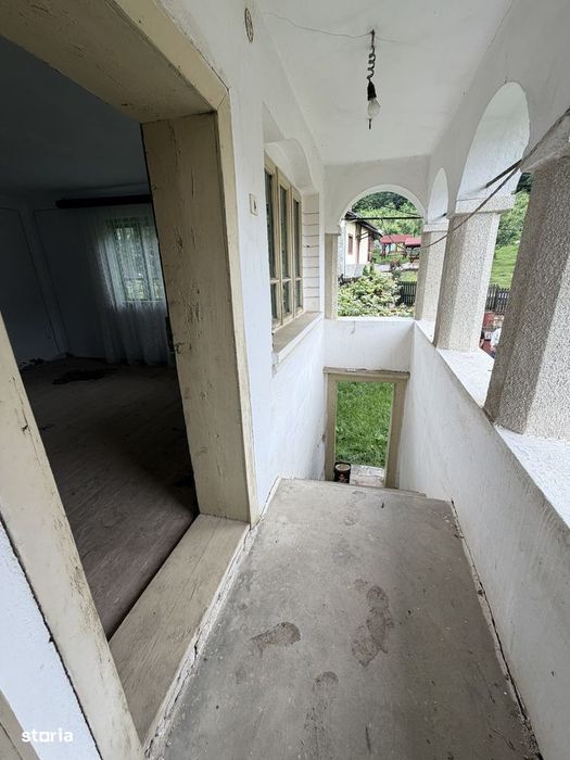 Case Parintesti, Com. Vulturesti, 3600 mp, zona superba
