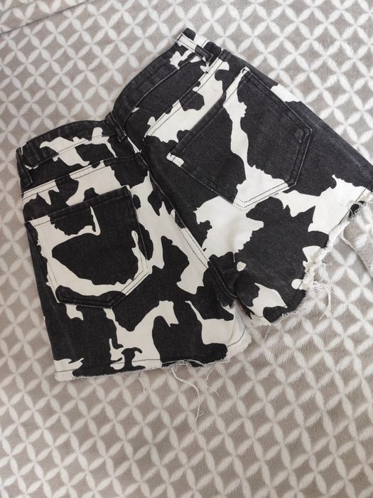 Pantaloni scurți din bumbac NOI