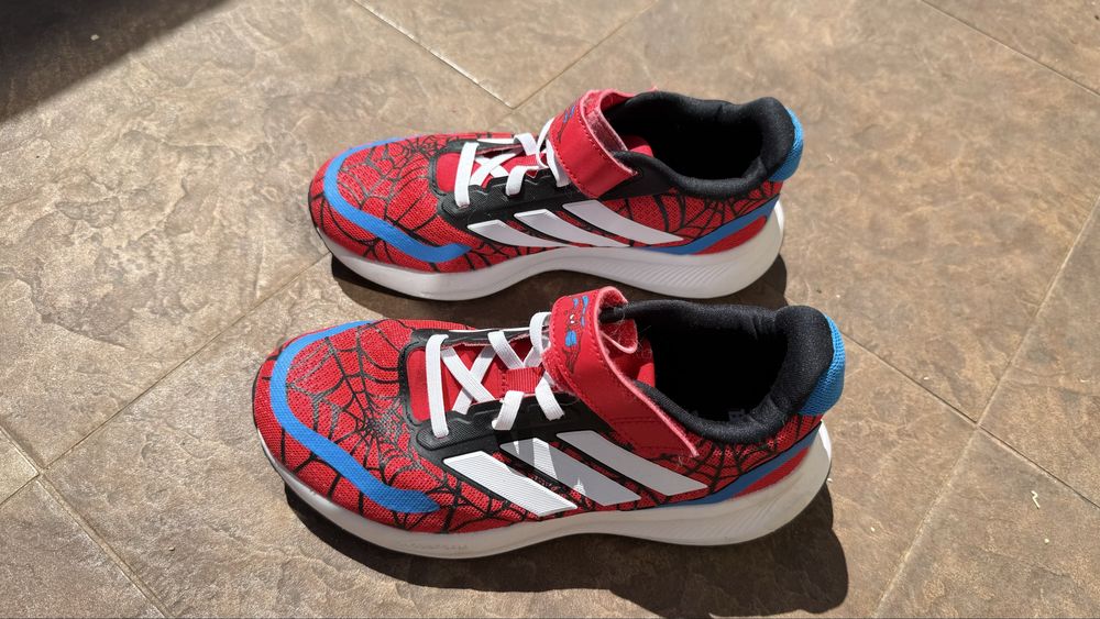Маратонки Adidas Marvel спайдърмен 34 размер