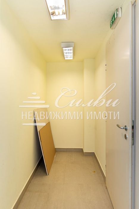 Продава се МАГАЗИН в централната част на града