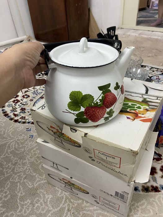 Продам дешево всю посуду