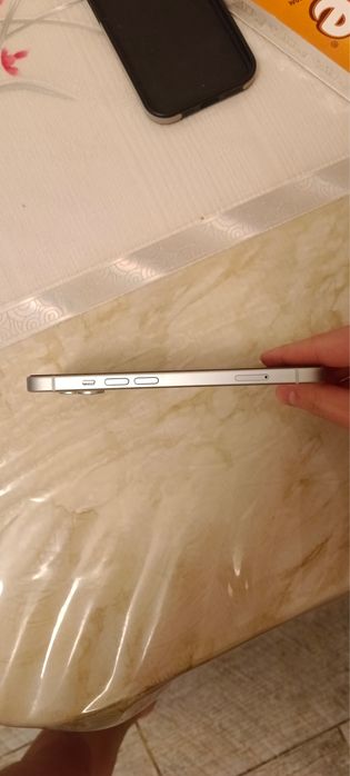 Iphone 15 128 GB, белый