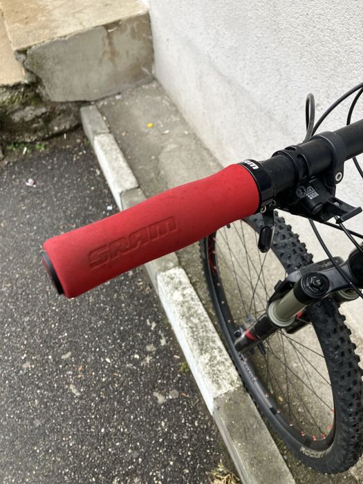 Bicicleta carbon scott scale (2500 lei pret fix)