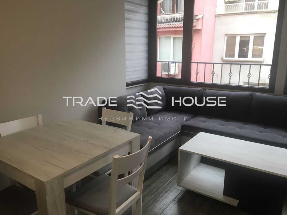 Дава се под наем Двустаен апартамент в Пловдив, Младежки Хълм - 75 кв.м за 400 € - Снимка #1