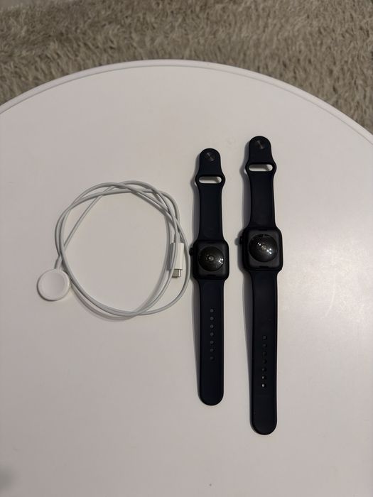 Apple watch-uri SE2 black de 40 si 44mm