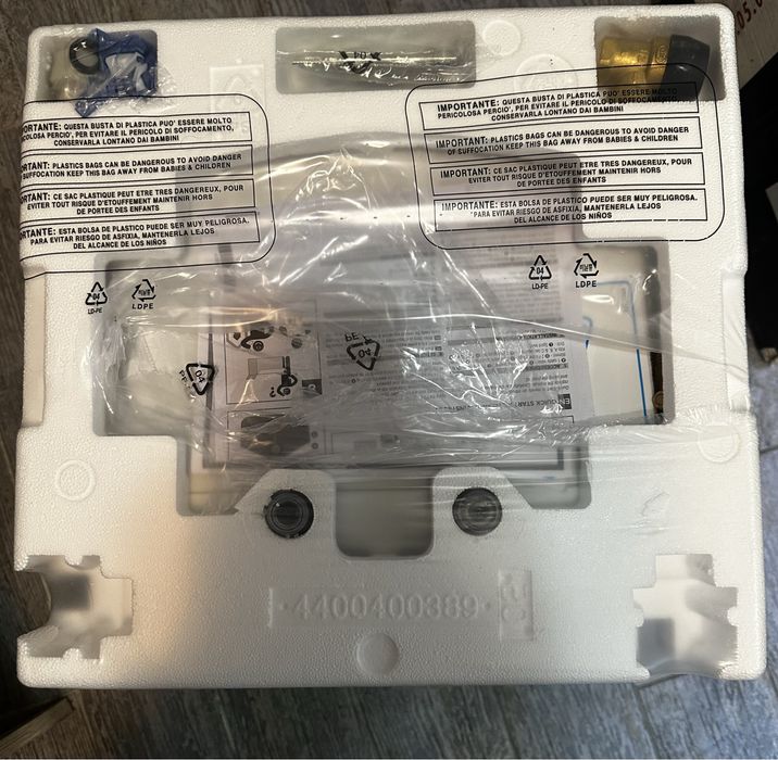 Ariston Andris Lux 15 UR 3 kW EU компактен бойлер. НОВ!