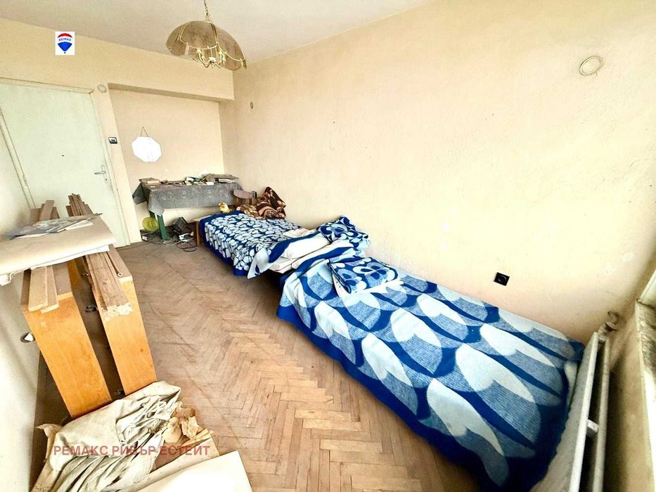 Продава се Тристаен апартамент в Русе, Широк център - 88 кв.м за 521 €/кв.м - Снимка #2