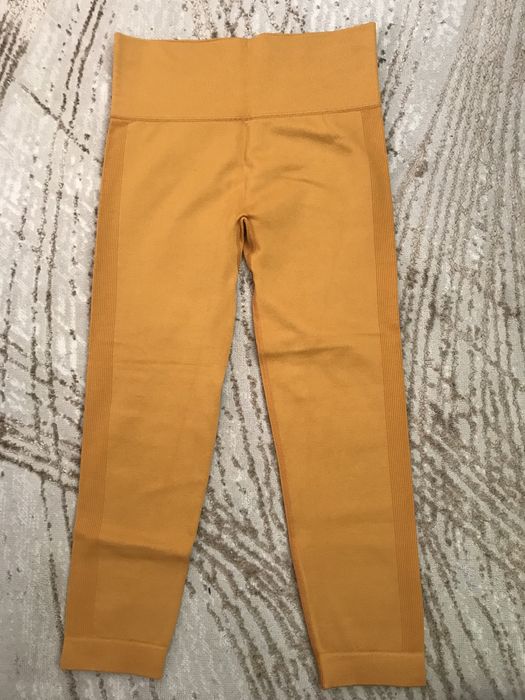 Лот дамски клинове и дънки