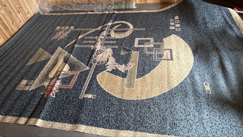 Продам ковер 4х2,5м