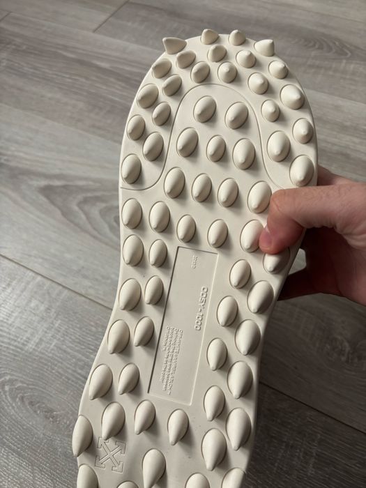 Off-White Odsy-1000