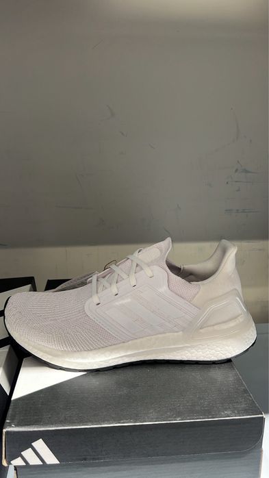 Адидас спортни обувки