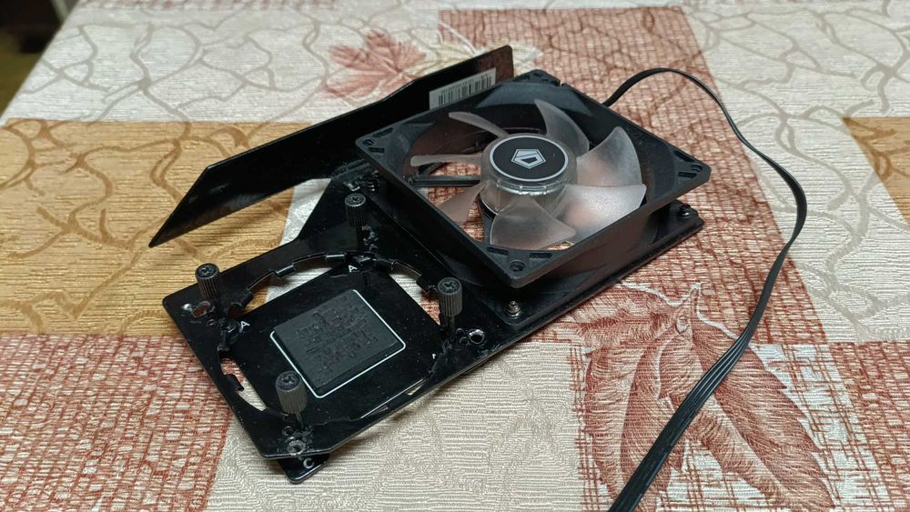 NZXT Kraken G10 + 120mm AIO