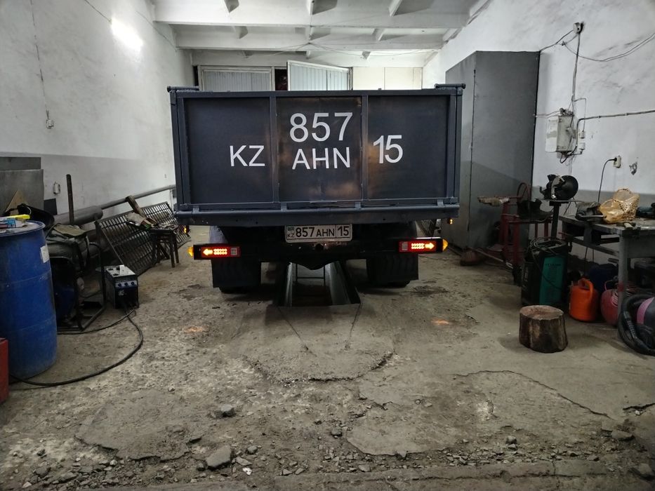 Продам газель самосвал.