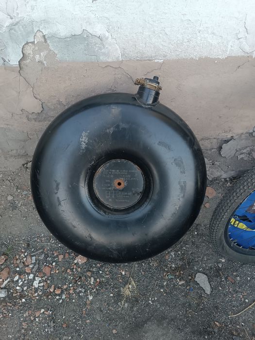 Газовый балон на 27кг