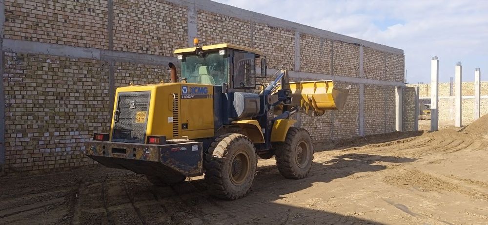 Pagruzchik XCMG 1.8 sotiladi