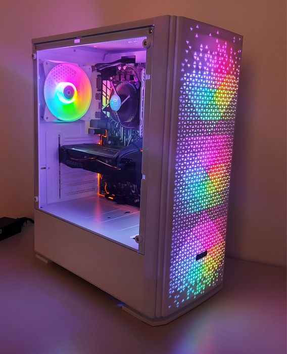 Sistem PC Gaming Calculator Gaming Intel I7 6700 16GB RX 5700XT SSD